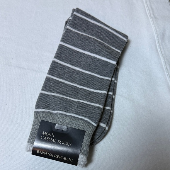 Assorted Men's Fun Patterned Socks Collection - Picture 4 of 13